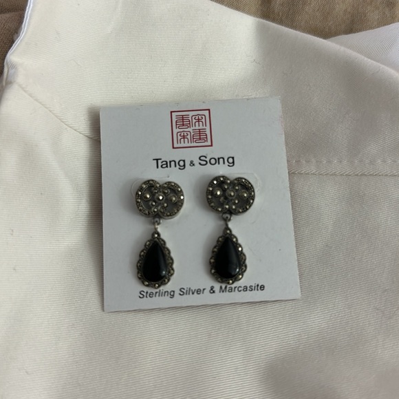 Tang & Song Earring - Picture 2 of 4